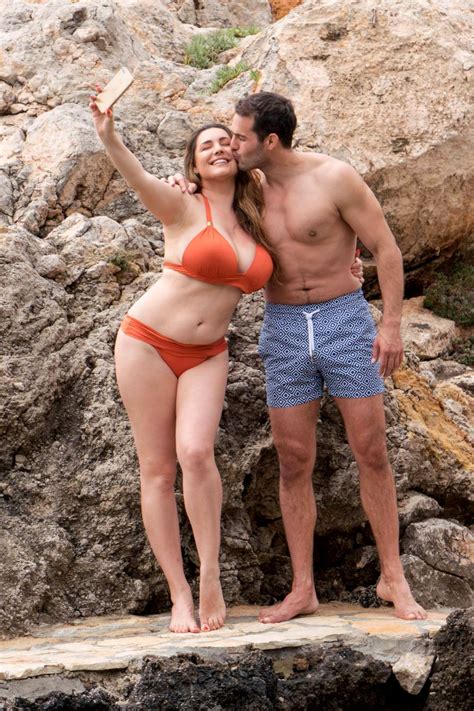 Kelly brook treated her male fans to a sneak peak of her on set of a new campaign for deodorant lynx. kelly brook sizzles in an orange bikini while holidaying ...