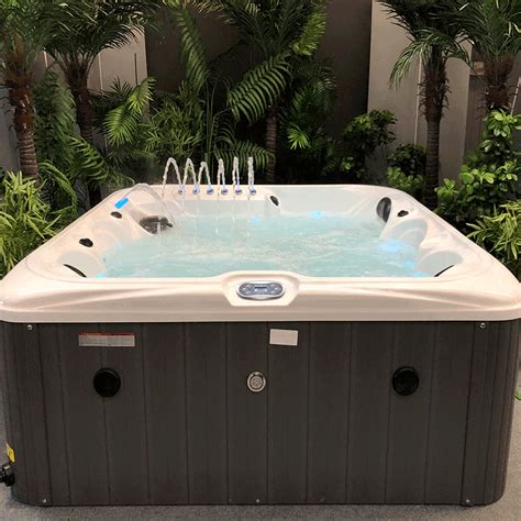 Trading in an old hot tub will get you a discount on a new cal. Brand New 6 Person Luxury Hot Tub USA Balboa Control Spa 1 ...