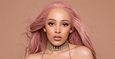 21 октября 1995, тарзана, калифорния), больше известна как doja cat (доджа кэт) — американская рэпер, певица, автор. Det virale hit Doja Cat giver sin første koncert i Danmark ...