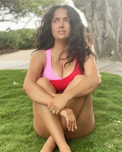 Salma hayek pinault, los angeles, california. 65 Salma Hayek Sexy Pictures That Will Fill Your Heart ...