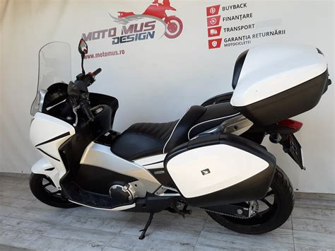 Selling my 1985 honda interceptor 700. Scooter Honda Integra 700cc DCT ABS 50CP