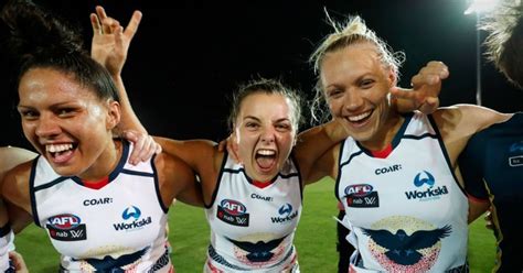 The o/u records between the two opponents date back to march, 2014. AFLW: Western Bulldogs vs Adelaide Crows, round 2.