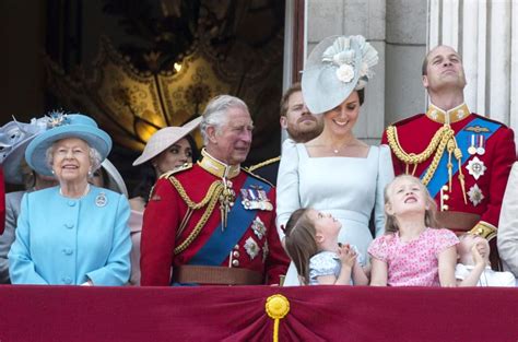 Il duca di cambridge ricorda la grande influenza che la. La regina Elisabetta compie 92 anni: il debutto di Meghan ...