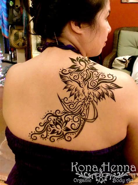 In samoa, tattoos were meant to signify the social status of the bearer. Henna Gallery - Shoulders - Kona Henna Studio Hawaii | Polynesian tattoo, Henna, Learn henna