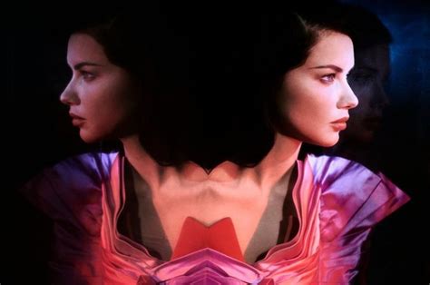 Fu scelta come testimonial per il marchio di cosmetici maybelline dal 2003 al 2009, dove fu protagonista di molte campagne pubblicitarie e nel 2009 anche di un calendario in edizione limitata. Adriana Lima Vogue Arabia 2019 Cover Fashion Editorial