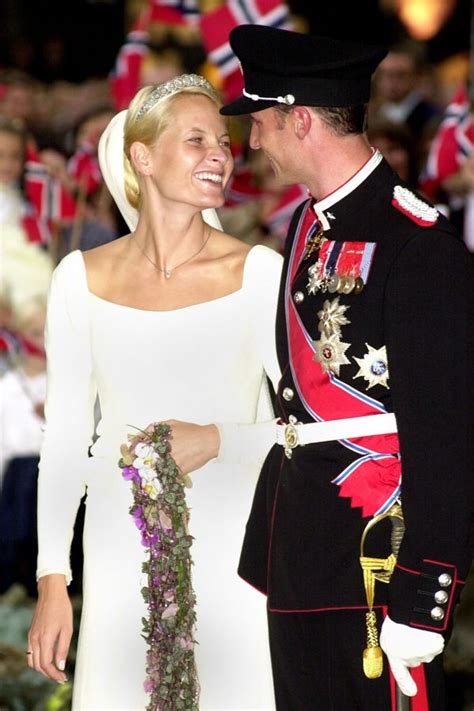 So emotional war ihre hochzeit 2001. mariage le 25 août 2001 en la cathédrale d'Oslo entre ...