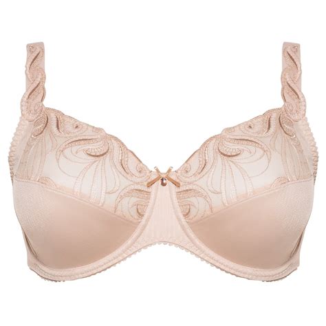 Comment parler de lingerie grande taille sans mentionner la grande marque de lingerie sans complexe ? Soutien-gorge bonnet plein Carmen Cappuccino avec ...
