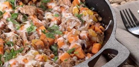 Easy and delicious ground turkey recipes for your ketogenic diet! Make One of These 25 Ground Turkey Recipes Tonight