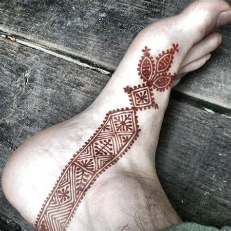 The advantage of this is that you can keep changing your designs and up your style you might have often wondered who to turn to, to get the perfect henna tattoo. Reasons Why It's Awesome to Get a Tattoo | Men henna ...