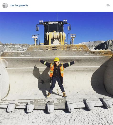 She is an actress, known for прогулка (2015), boображаемая любовь (2010) and мученицы (2008). Mariloup Wolfe passe toute la journée en compagnie de cet ...