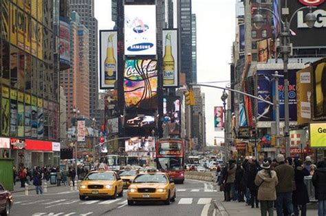 New yorkissa ollessa kannattaa tutustua lähialueen ravintolatarjontaan. Holiday Inn Express Manhattan Times Square South $145 ...
