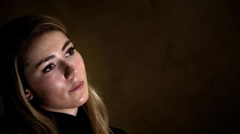 After stepping away from ski racing to grieve following her father's shock death, mikaela shiffrin will return to competition in sweden next week, hoping to make her dad happy.. Große Welle der Solidarität für trauernde Shiffrin - Ski ...