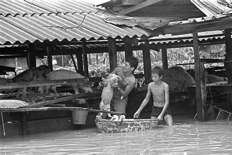 What cause the flash flood? Thought Monday's floods were bad? Back in 1978, a flood ...