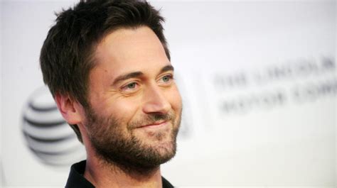 Le anticipazioni di martedì 29 giugno. Ryan Eggold, l'attore di "New Amsterdam 2" confessa le sue ...