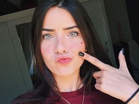 Qual menina famosa do TikTok você seira? | Quizur
