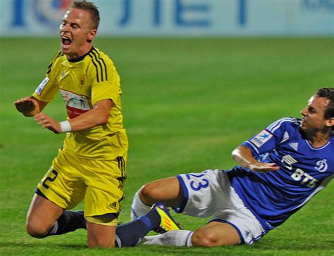 Balázs dzsudzsák is a hungarian professional footballer who plays for nemzeti bajnokság i club debreceni vsc. Dzsudzsák Balázs megsérült az Anzsi mérkőzésén