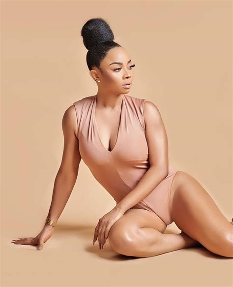 You got male camel toe., yeah, man, they go nuts for that. Toke Makinwa uses fake "Camel toe" to fool all her ...