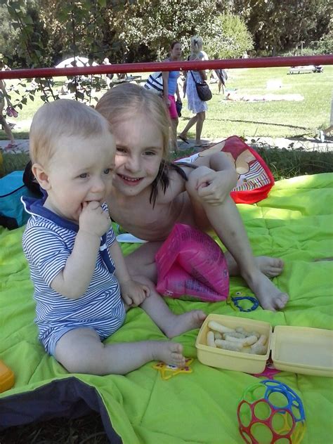 Získáte tak jedinečnou inspiraci ze stovek českých alb, nahraných každý den na rajče. Rajce Leto : rajce.idnes.letoTvn.hu nude imagesize: nude100 : Tip zadejte název alba nebo ...