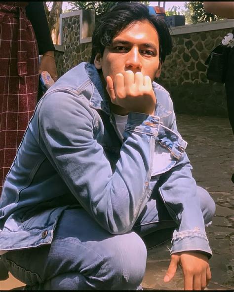 24 juni, di bioskop, tulisnya dalam keterangan foto. Jefri Nichol di 2020 | Pacar pria, Fotografi remaja, Aktor
