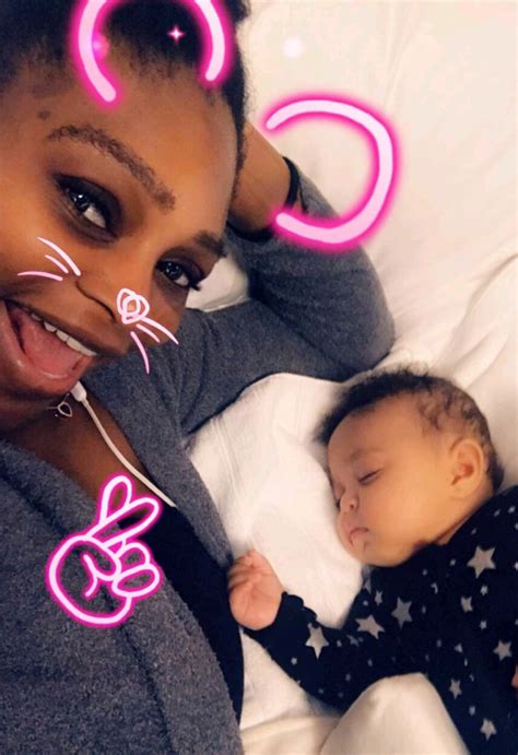 Serena williams is pregnant with her first child. Serena Williams shares cute new selfies with her baby girl ...