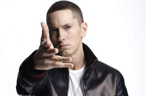 Eminem was born marshall bruce mathers iii in st. Eminem: Die Genesung des Marshall Bruce Mathers - Kultur ...