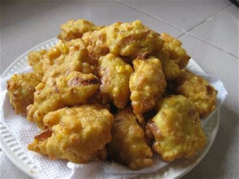 Bahan asasnya ialah tepung, air dan garam. RESEPI NANNIE: CUCUR JAGUNG