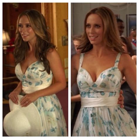 Like ik the show is old but. Melinda Gordon's (Jennifer Love Hewitt) blue and white ...