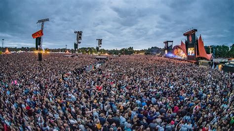Følg danmarks største festival her. 2018 Roskilde Festival MeyerSound