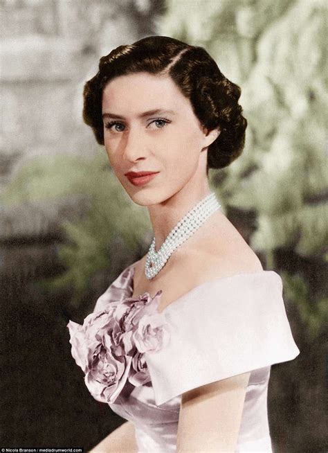 Princess Margaret Young - Vanessa Holt Berita