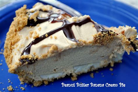 I've opted for vanilla paste as the flavoring for some this vanilla wafer crust is a simple mix of vanilla wafer crumbs, a bit of sugar, some melted butter, and a. famfriendsfood: A Dessert Worth the Splurge! (Peanut ...