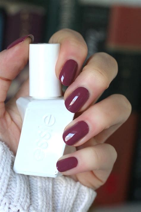 Start date oct 30, 2016. Essie Gel Couture Top Coat : Review & Wear Test | Essie Envy