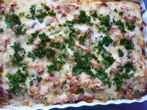 1 blumenkohl semmelbrösel 100 gramm butter salz. Blumenkohl mit Schinken und Käse überbacken - Rezept - kochbar.de