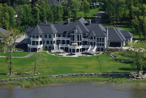 Check spelling or type a new query. Fantastic estate in Quebec, for sale