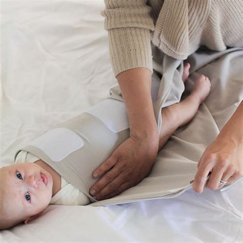 What You Need to Know When Choosing A Swaddle For Your Baby
