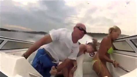 Видео epic crazy boat crashes and ship accident compil. 2012 Epic Boat Fail REMIX - YouTube