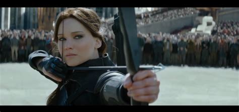 Lionsgate kündigte aber dennoch die aufteilung des aber wer denkt, dass momentan nur die kommende adaption des zweiten buches von suzanne collins für schlagzeilen sorgt, der irrt. Die Tribute von Panem Mockingjay Teil 2 - Infos und Filmkritik