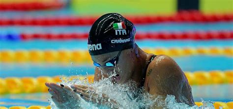 Gara orribile, non so che cosa è successo la giovane campionessa di taranto ha chiuso al quinto posto la sua batteria dei 100 rana, ma è stata. Benedetta Pilato argento finale 50 rana/ Trionfo iridato ...