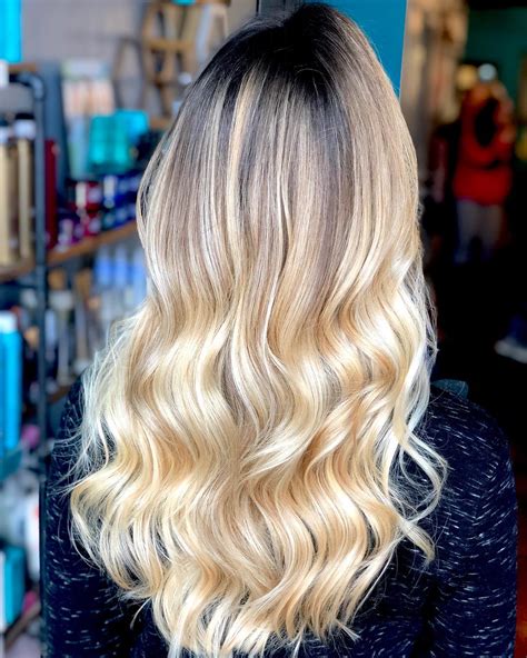 Ombré /ˈɒmbreɪ/ (literally shaded in french) is the blending of one color hue to another, usually moving tints and shades from light to dark. 9 New Blonde Balayage Hairstyles You'll Love! - Her Style Code