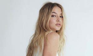 The outer banks actress hails from south carolina. Madelyn Cline Facts; Bio, Family, Career, Personal Life ...