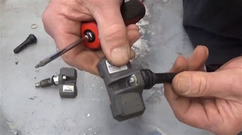 One great benefit of this system is it has sensors that most users find easy to maneuver. Tire pressure monitoring system aluminum valve stem to ...