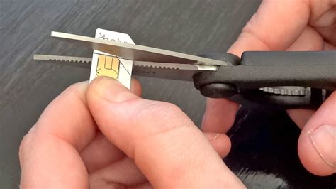 La ragione è che ho acquistato un nuovo tablet che non è compatibile con la scheda microsim ma solo nanosim. How to cut your SIM card (Micro SIM, Nano SIM - iPhone 5 ...