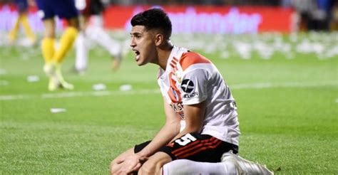 Der 22 jahre alte mittelfeldspieler wird im imago images/laci perenyi exequiel palacios wird bayer leverkusen lange zeit fehlen. Fútbol: Exequiel Palacios podría ser jugador del Bayer ...