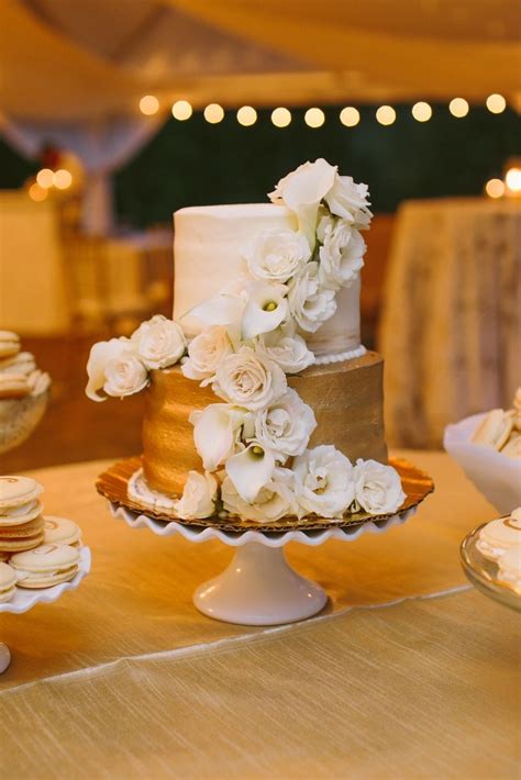 Get the best deal for 2 tier cake stand from the largest online selection at ebay.com. Simple yet elegant gold and white two tier wedding cake ...