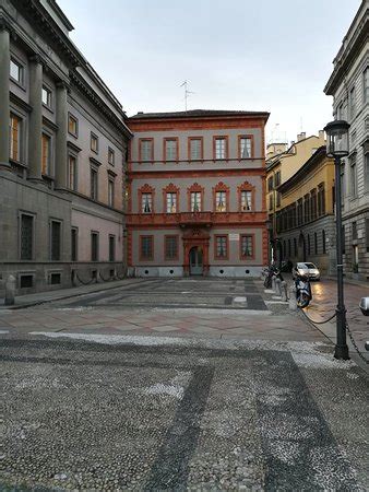 Villa manzoni a lecco casa di vacanza per il piccolo alessandro manzoni oggi museo manzoniano con nuovo percorso ottobre 2019 villa manzoni si trova poco distante dal centro di lecco, nel rione del caleotto ed è appartenuta alla famiglia manzoni dal 1615 fino al 1818, quando lo stesso alessandro manzoni la vendette alla famiglia scola. Casa di Alessandro Manzoni (Milan) - 2019 All You Need to ...