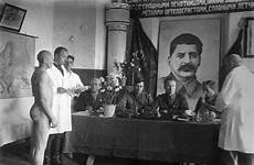 recruits stalin soviet exams humiliating examined undergo remarkable medically astonishing hangs ukraine