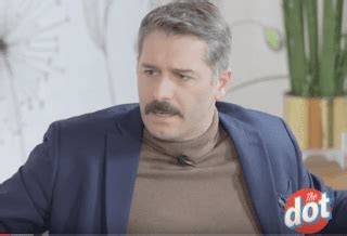 Κι ας μεγάλωσε με την ψευδαίσθηση ότι είναι αγόρι. Αλέξανδρος Μπουρδούμης: Ο ρόλος του «Αλέξη Τσίπρα» και η ...