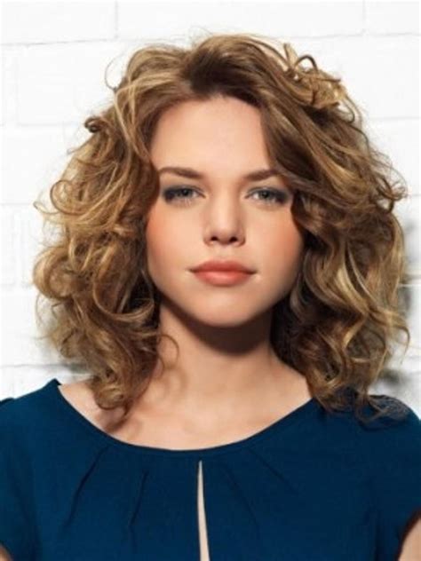 23 Hairstyles For Thick Hair Women's - Feed Inspiration
