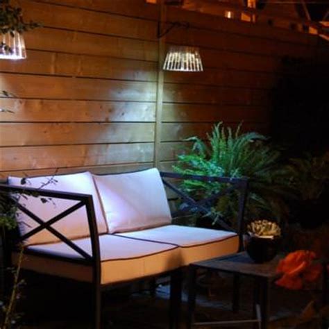 How to create inexpensive outdoor lighting {diy light}. How to Create Inexpensive Outdoor Lighting {diy light ...