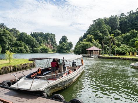 Taman rekreasi gunung lang, 30010 ipoh, negeri perak, malaysia. The boat that fetch us to Gunung Lang Recreational Park ...