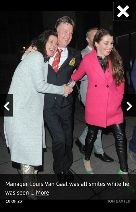 Irene moors en wendy van dijk: Louis van Gaal enjoying himself after Derby win : reddevils